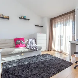  Apartment Lucija